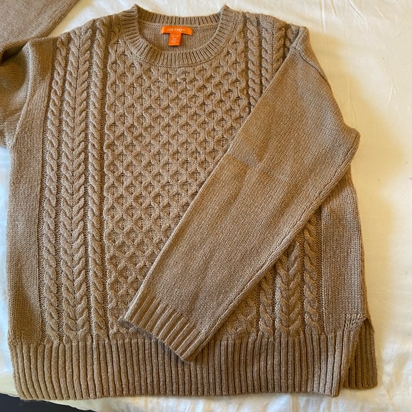 Joe sweaters - Picture 2 of 2